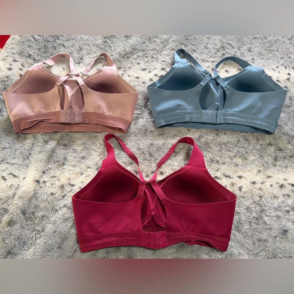 36D lululemon athletica Set of 3 Sports Bras Great Condition Blue Pink Maroon 😍 - Picture 13 of 15